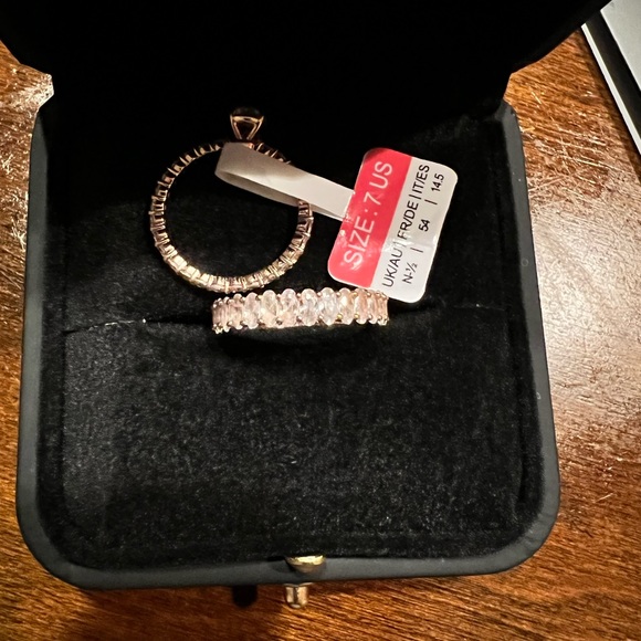 10k rose gold Engagement ring set - Picture 7 of 8